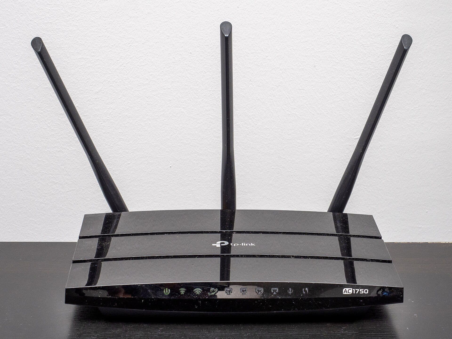 Real wireless router photograph for comparing Superloop and Aussie Broadband NBN plans