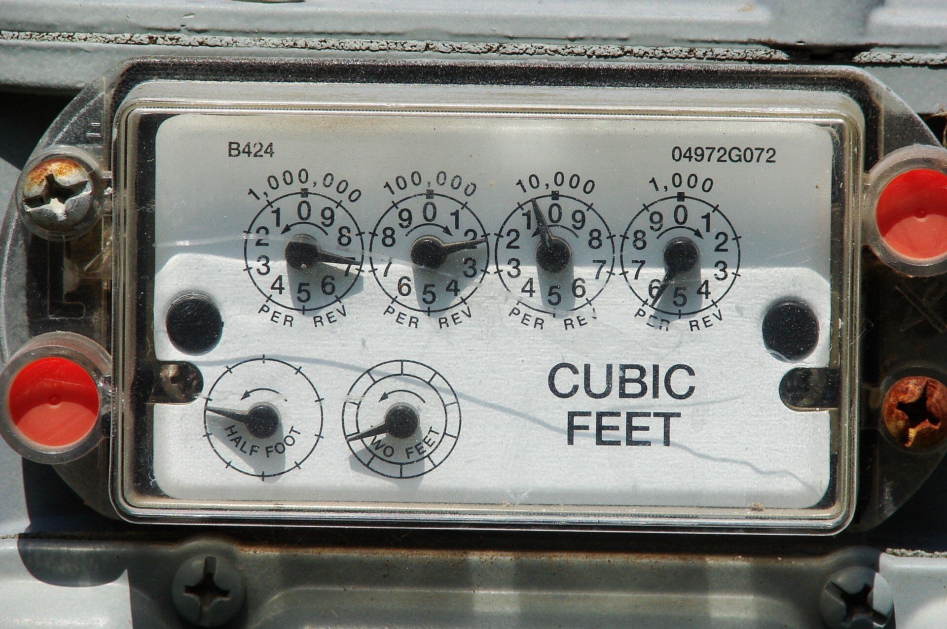 Residential gas meter for a gas bill reading guide