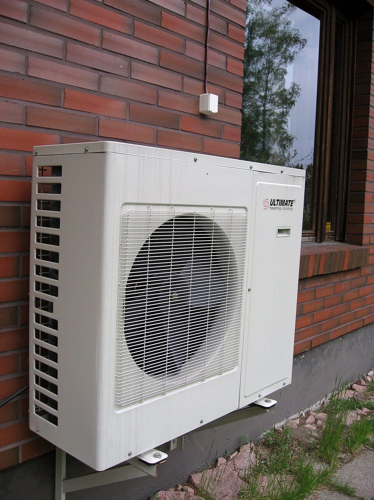 Heat Pump Hot Water Explained guide illustration for Australian comparison readers