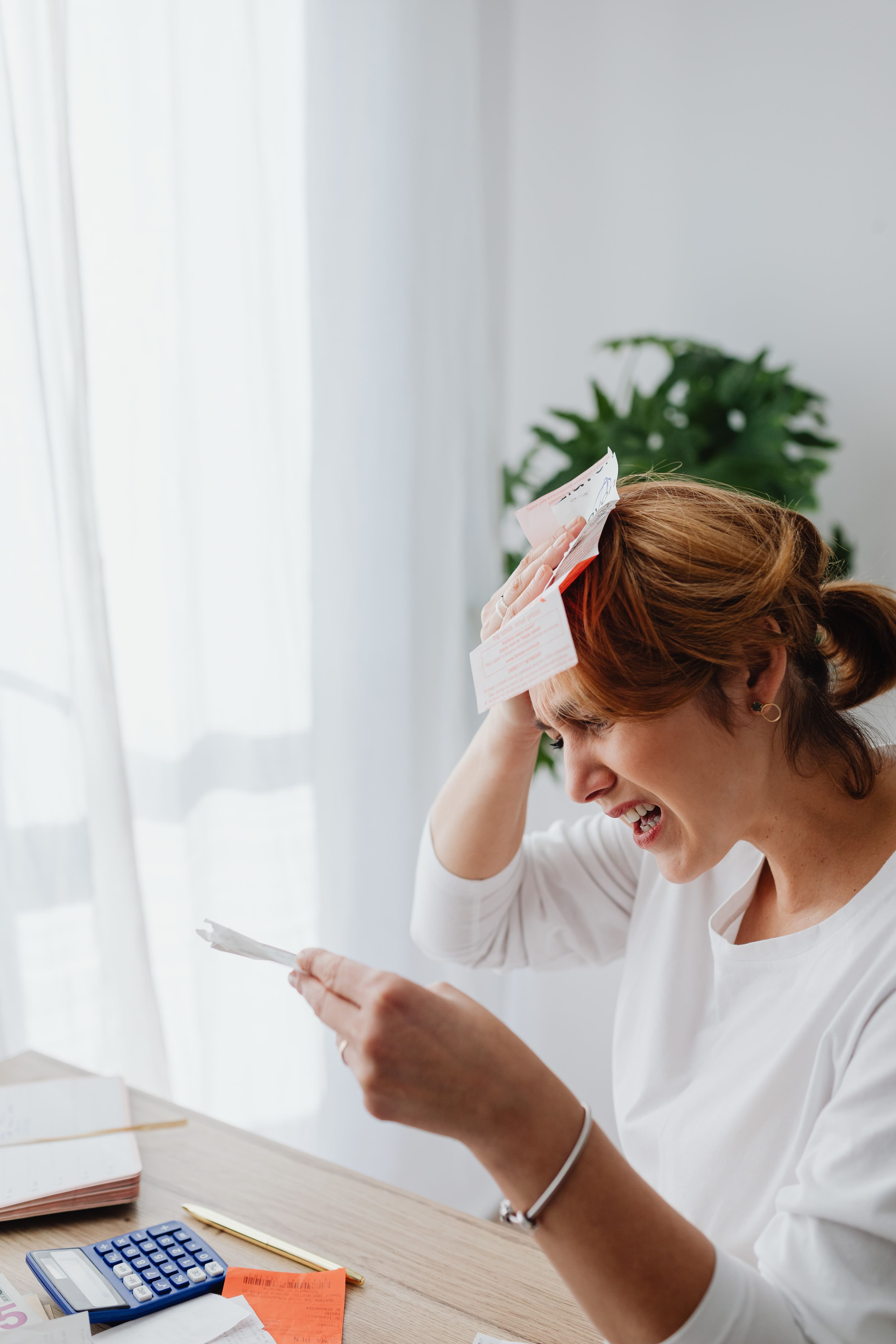 Electricity Bill Stress Checklist: What To Do Before You Miss a Payment guide cover image