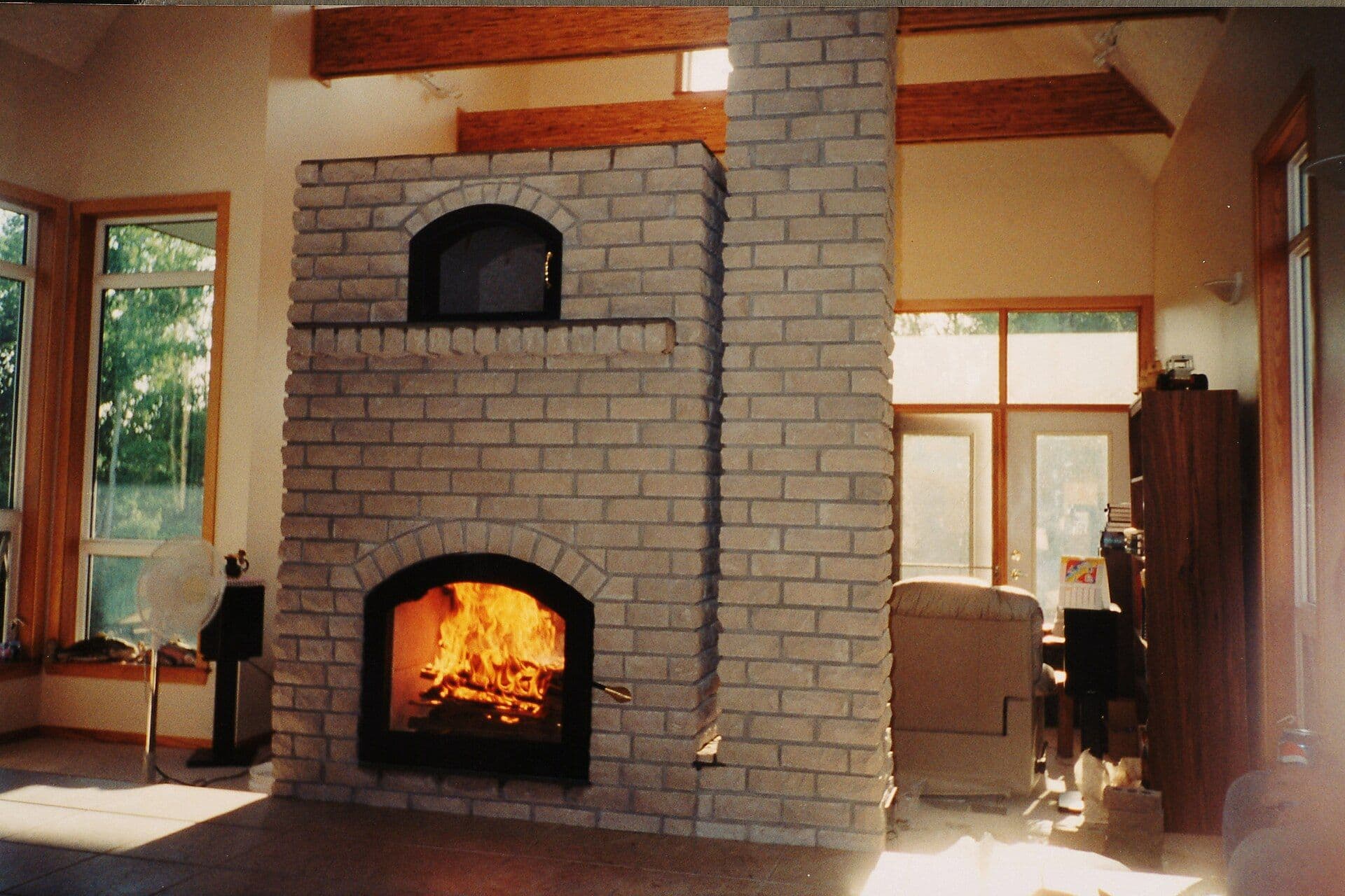 Gas heater in a fireplace for a heating running cost guide