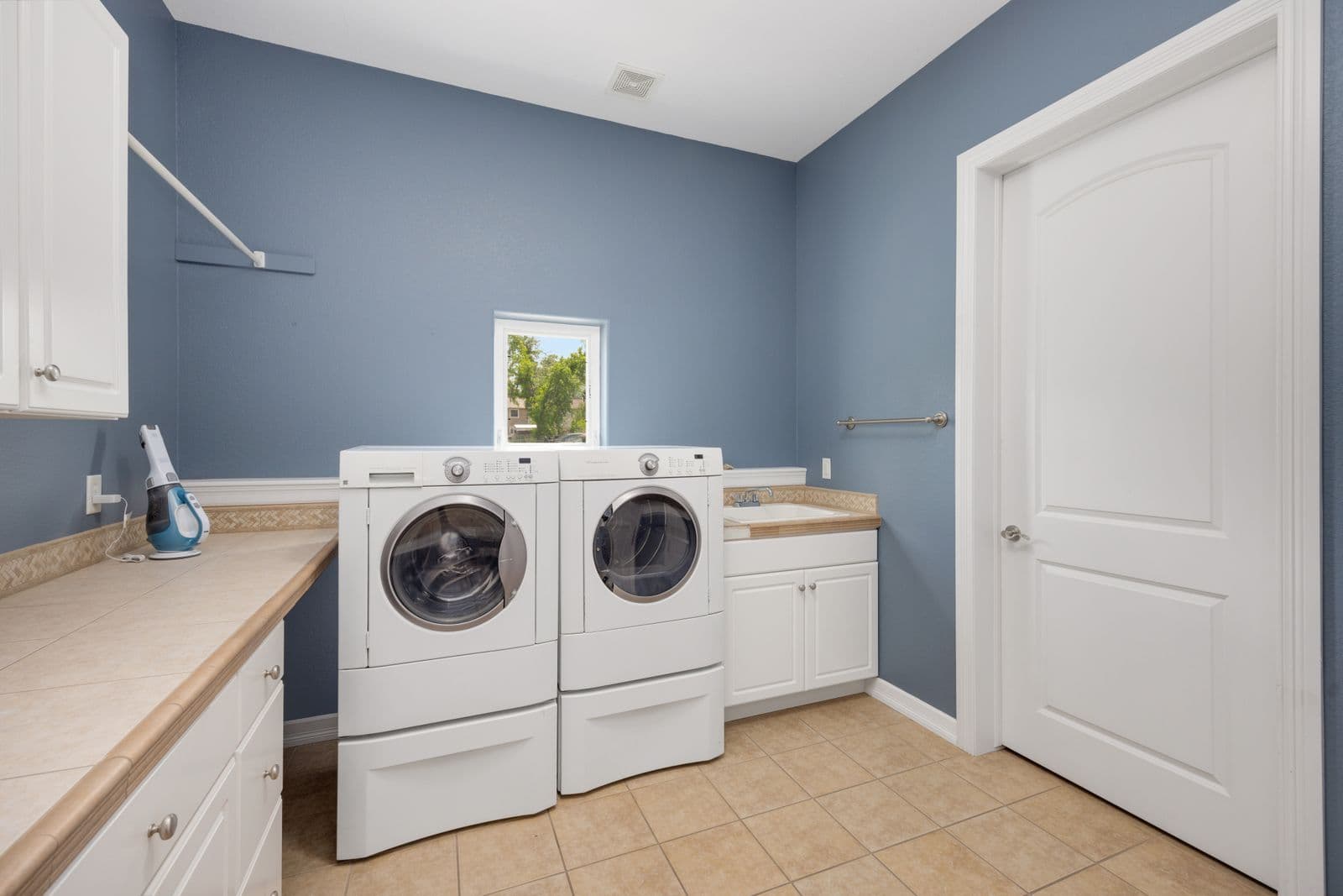 Washing appliances in a bright household laundry