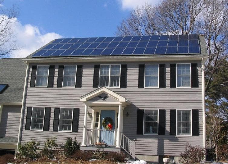 Rooftop solar panels for a solar feed-in tariff guide